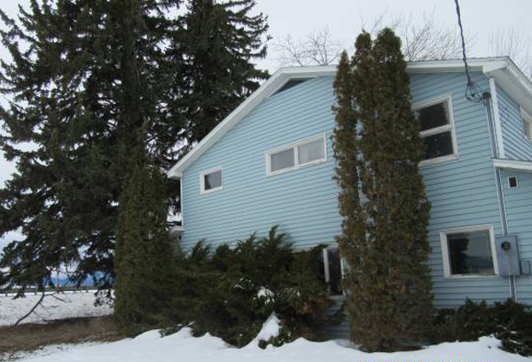 Big Sky Big House Exterior