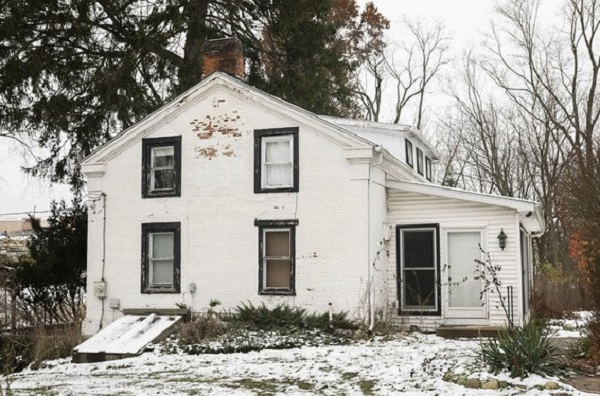 Loring-McMartin Farmhouse Side View